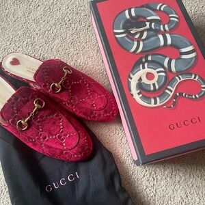 Gucci Princetown Red Velvet GG 40.5